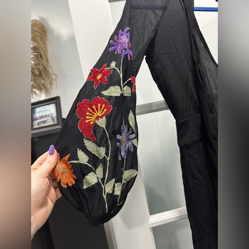 Free People Black Floral Embroidered Jumpsuit - Size 0 - Picture 6 of 8